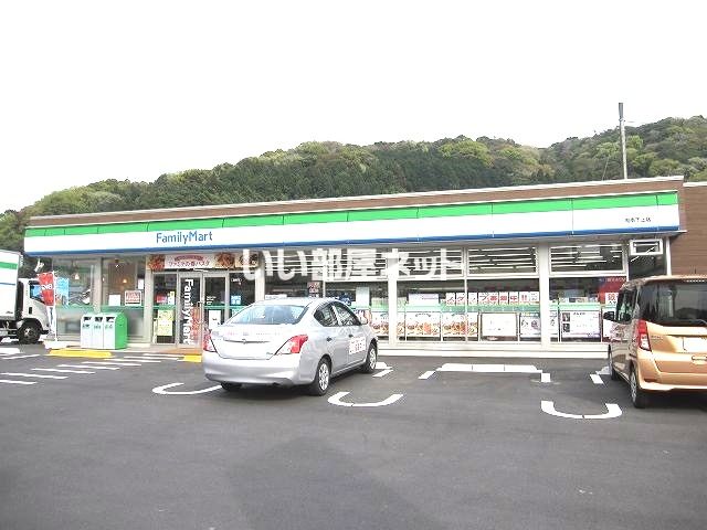 コンビニ　ファミリーマート周南下上店（コンビニ）まで1100m