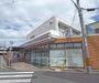 コンビニ　セブンイレブン　ハートイン　ＪＲ向日町駅改札口店（コンビニ）まで30m