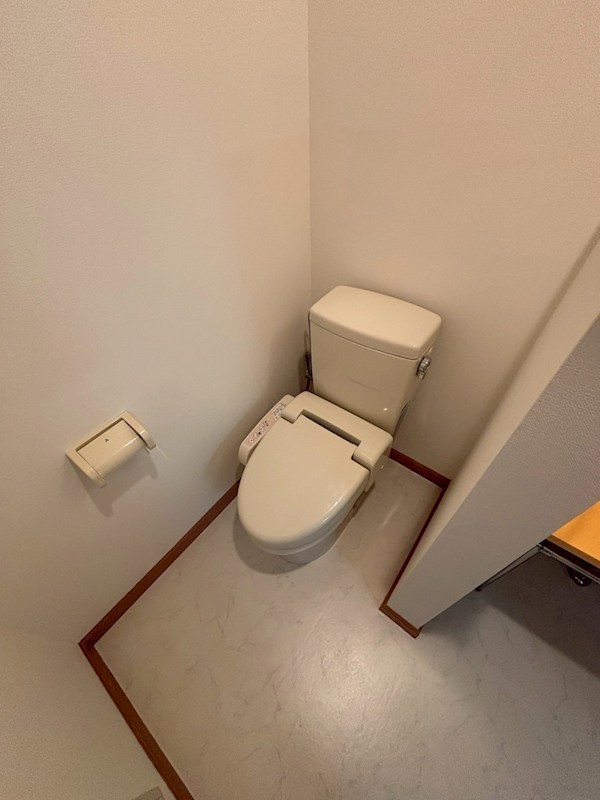 ル・シャンデパンのトイレ写真