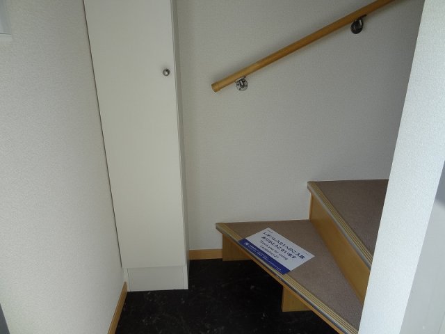 レオネクストトヨハラの玄関写真