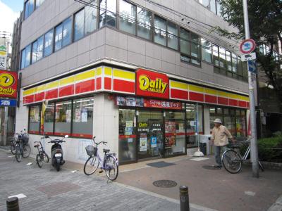 コンビニ　デイリーヤマザキ住吉大社駅前店（コンビニ）まで115m