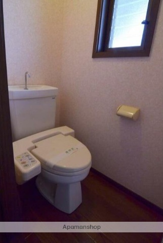 小田急小田原線 鶴巻温泉駅 徒歩16分 2階建 築32年のトイレ写真
