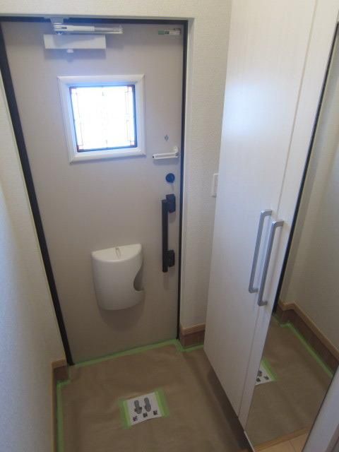 玄関　★靴箱のついた玄関です★