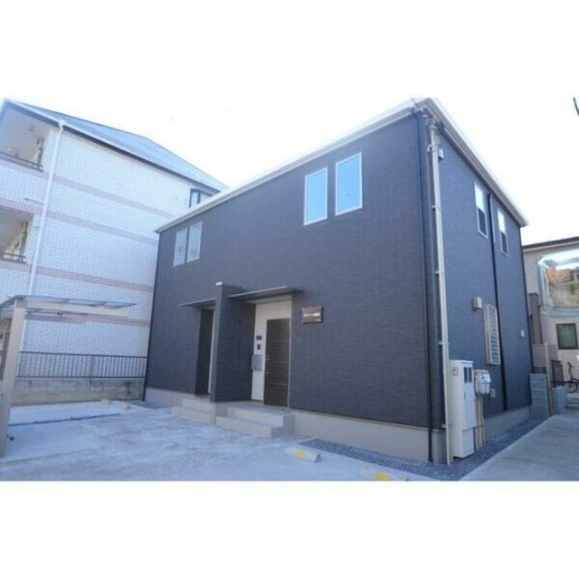 建物外観　２０１５年築