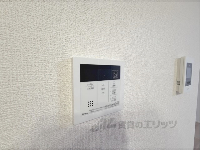 その他設備　給湯器リモコン