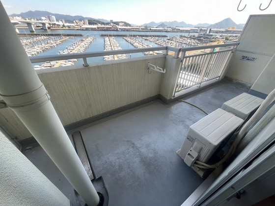 バルコニー　※別号室の写真です
