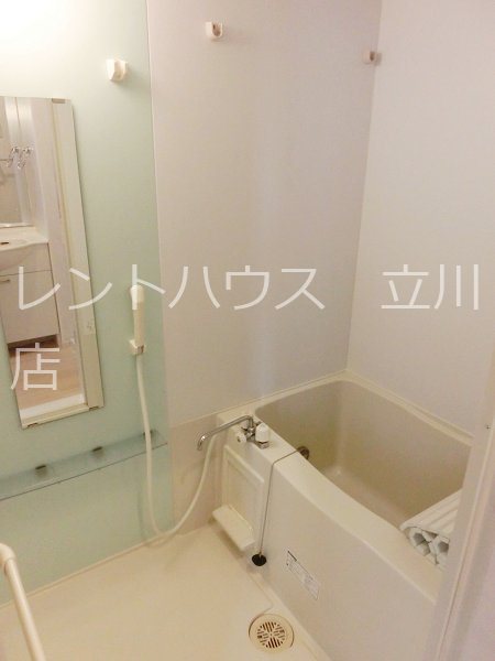 バス・シャワールーム　同建物参考写真