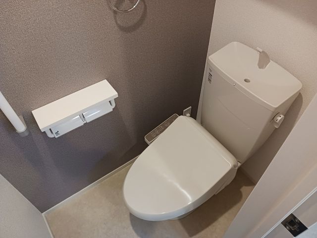 HILARIOUS IIIのトイレ写真