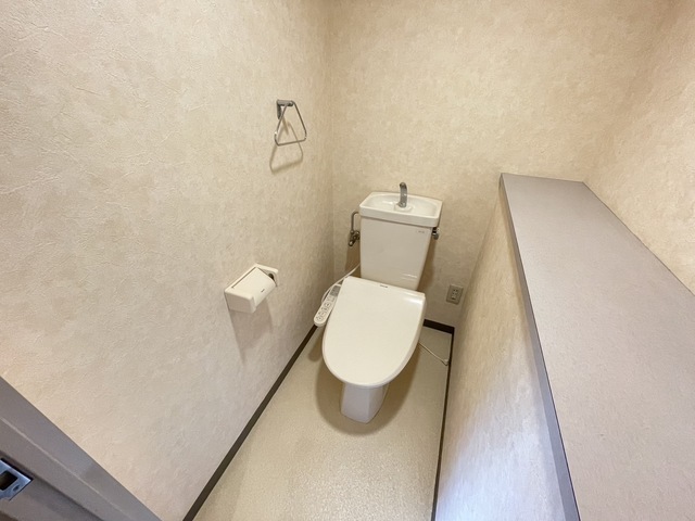 トイレ　別号室の写真