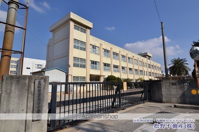 小学校　高松市立太田小学校（小学校）まで608m