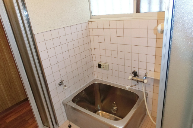 貸戸建 大垣市荒尾町の風呂写真