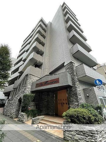 東急田園都市線 駒沢大学駅 徒歩10分 8階建 築26年の外観写真