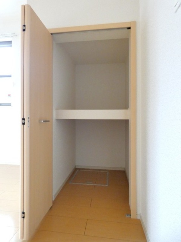 収納　図面と現状に相違がある場合には現状を優先