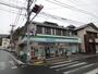 コンビニ　ファミリーマート（コンビニ）まで50m