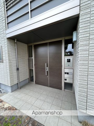 エントランス　エントランス