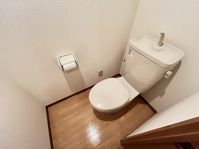 トイレ　コンパクトで使いやすいトイレです