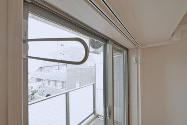 その他　室内物干しできます。