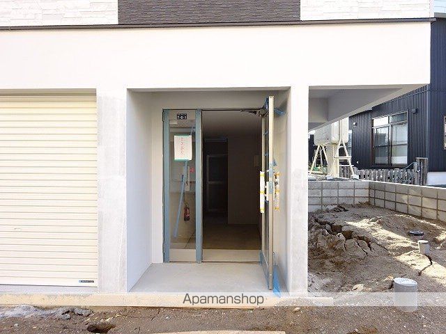 エントランス　エントランス