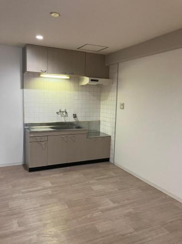 阪急宝塚線 岡町駅 徒歩15分 3階建 築38年のキッチン写真