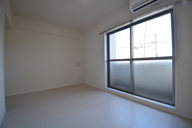 その他部屋・スペース　日の光が差し込む明るいお部屋です★