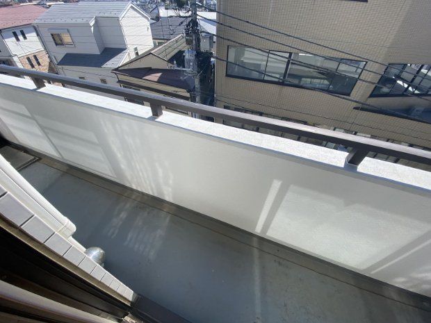 バルコニー　小出ビルの南向きバルコニー！洗濯物も気持ちよく乾きます