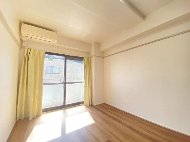 その他部屋・スペース　小出ビルの明るい洋室！南向きで日当たり・風通し良好なお部屋