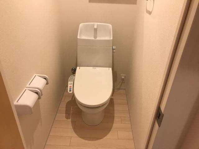 トイレ　シャワー付トイレ