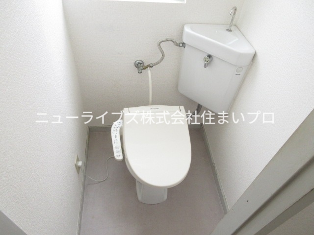 京阪本線 大和田駅 徒歩18分 4階建 築53年のトイレ写真