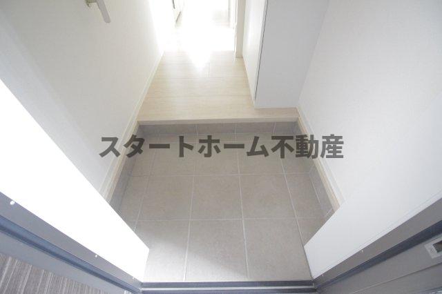 ＪＲ牟岐線 阿波富田駅 徒歩16分 3階建 築10年の玄関写真