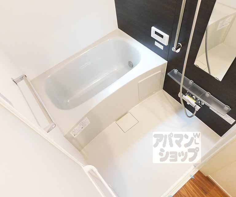 バス・シャワールーム　綺麗なお風呂です