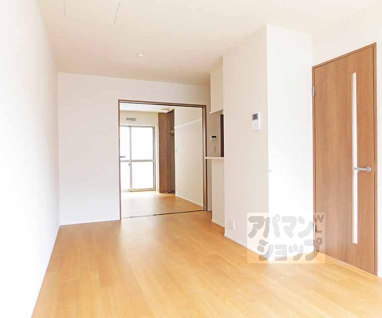居室・リビング　広々としたお部屋です