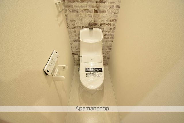 広島電鉄江波線 舟入川口町駅 徒歩15分 3階建 築7年のトイレ写真