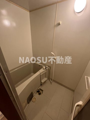 バス・シャワールーム　ゆったり過ごせるお風呂です