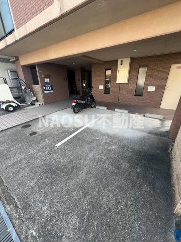 駐車場　駐車スペースもあります