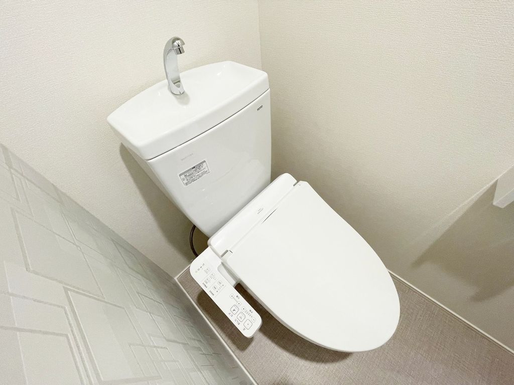 トイレ　トイレ