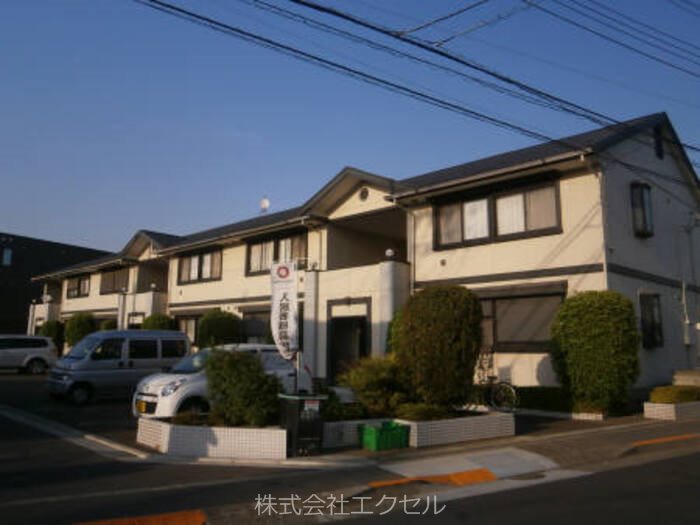建物外観　敷地内駐車場です。