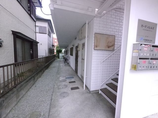 エントランス　★玄関への入口です★