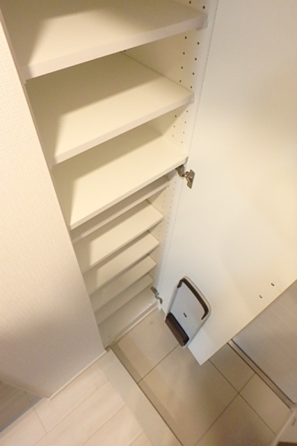 収納　シューズクローゼット