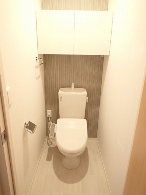 ＪＲ東海道本線 瀬田駅 徒歩19分 3階建 築8年のトイレ写真