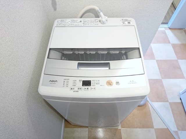 その他設備　洗濯機付いてます。