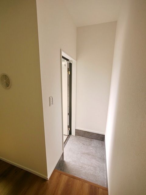mitia terrace三郷の玄関写真