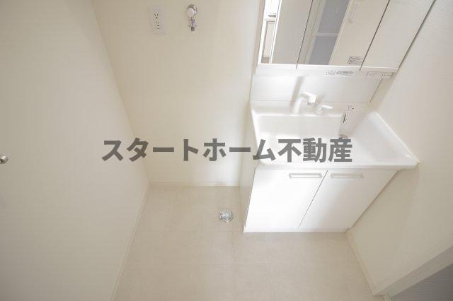 洗面設備　使いやすい洗面所です