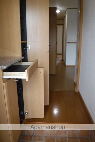 アルピコ交通上高地線 三溝駅 徒歩8分 2階建 築21年の玄関写真