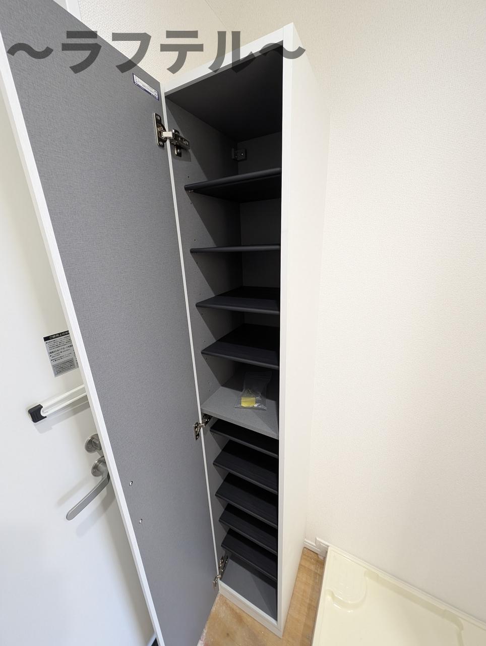 玄関　同メーカー施工　別部屋イメージ写真