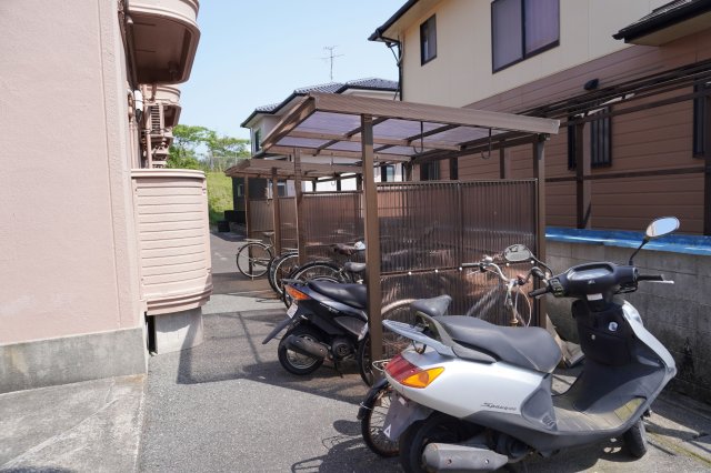 その他共有部分　駐輪場・バイク置場もあります