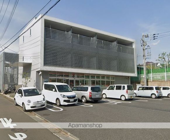 コンビニ　セブンイレブン（コンビニ）まで630m