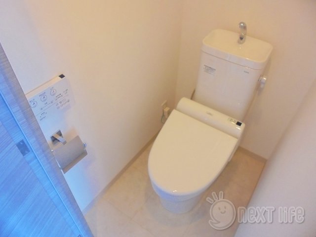 ＪＲ京浜東北線 川崎駅 徒歩9分 12階建 築11年のトイレ写真