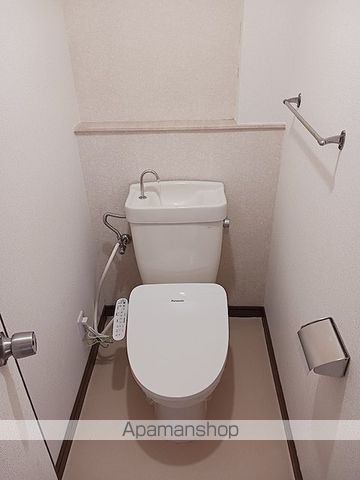 ＪＲ豊肥本線 東海学園前駅 バス乗車時間：10分 最寄りバス停で下車 徒歩7分 4階建 築37年のトイレ写真