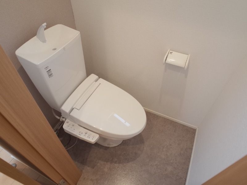 R-FIVEのトイレ写真