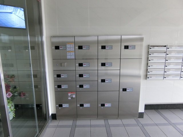ロビー　宅配BOX メールBOX